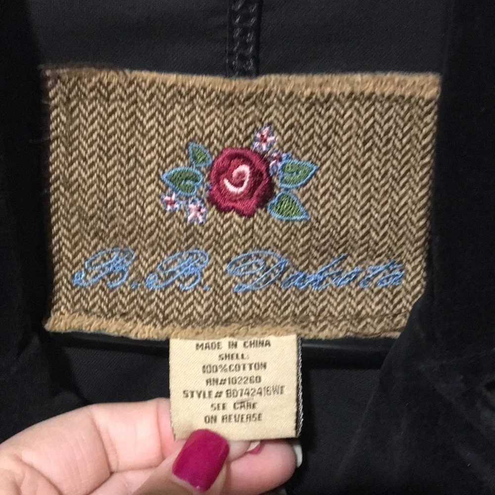 BB Dakota velvet black military jacket with fleur-de-lis‘s buttons